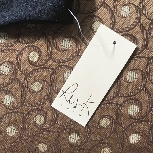 NWT Ris-K Black Quest Bikini Top Size Medium - Picture 5 of 8